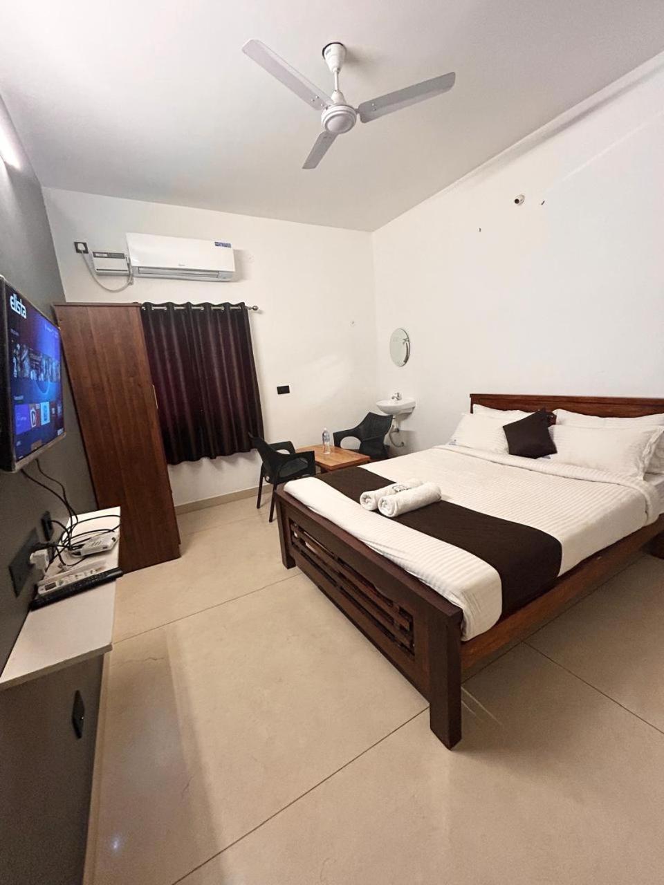 Hotel The Ocean Grand Puducherry Zewnętrze zdjęcie